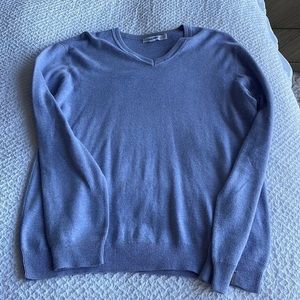 Calvin Klein Vneck amen Sweater size - M